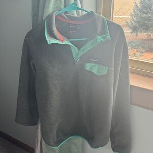Patagonia Charcoal and Mint Fleece Pullover